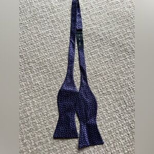 Tommy Hilfiger Navy with Purple Flower Men's Bow Tie
